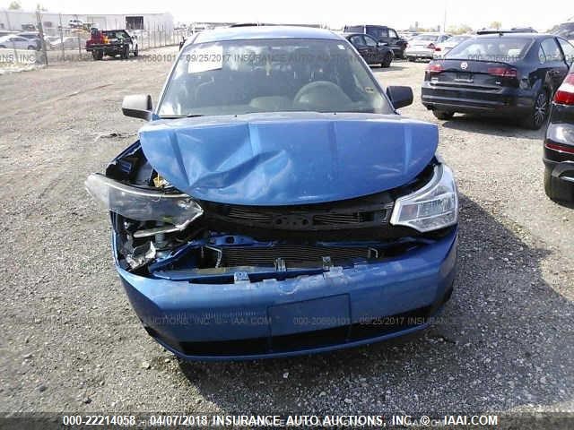 1FAHP3FN8BW129371 - 2011 FORD FOCUS SE BLUE photo 6