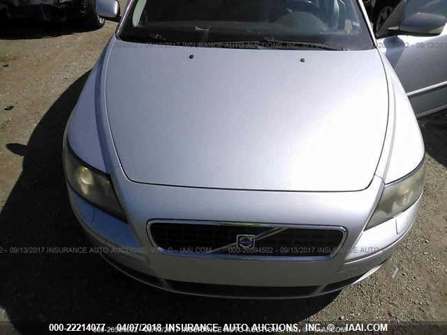 YV1MH682X52089486 - 2005 VOLVO S40 T5 SILVER photo 6