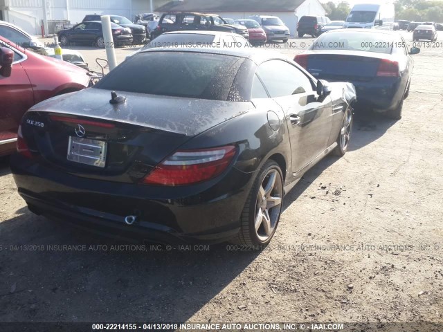 WDDPK4HA9FF099071 - 2015 MERCEDES-BENZ SLK 250 BLACK photo 4