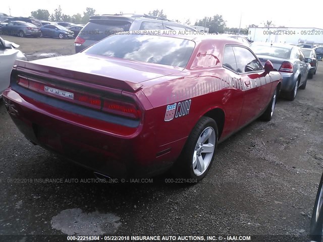 2C3CDYAGXDH632604 - 2013 DODGE CHALLENGER SXT RED photo 4