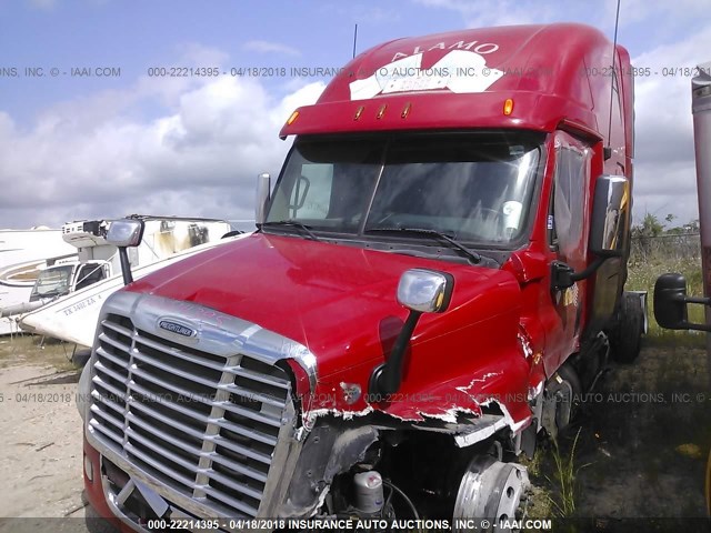 1FUJGLDR7BSAZ5105 - 2011 FREIGHTLINER CASCADIA 125  RED photo 2