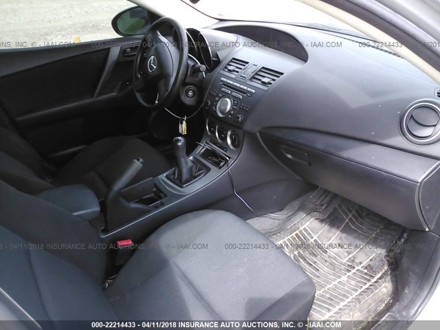 JM1BL1UG2B1433829 - 2011 MAZDA 3 I SILVER photo 5