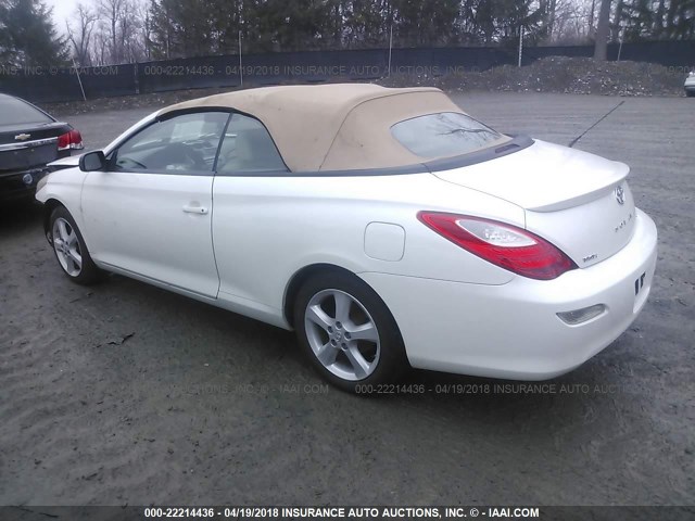 4T1FA38P97U107864 - 2007 TOYOTA CAMRY SOLARA SE/SLE WHITE photo 3