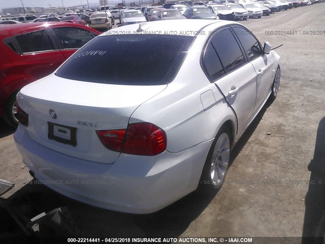 WBAPH5G58BNM76098 - 2011 BMW 328 I SULEV WHITE photo 4