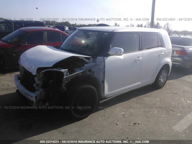 JTLZE4FEXA1100738 - 2010 TOYOTA SCION XB WHITE photo 2