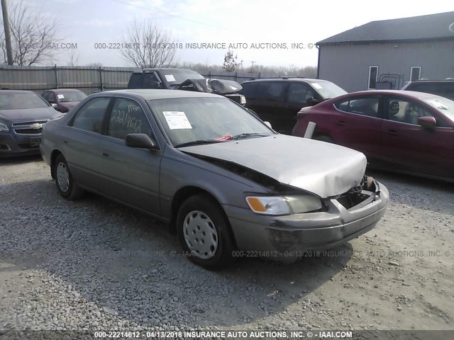 4T1BG22K9WU311647 - 1998 TOYOTA CAMRY CE/LE/XLE 灰色 照片 1