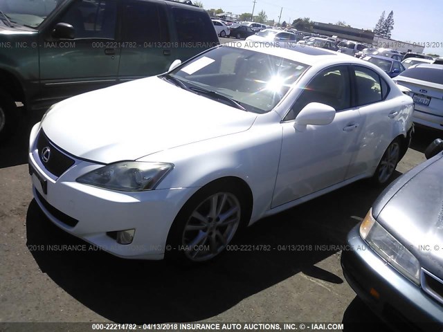 JTHBE262272008628 - 2007 LEXUS IS 350 WHITE photo 2