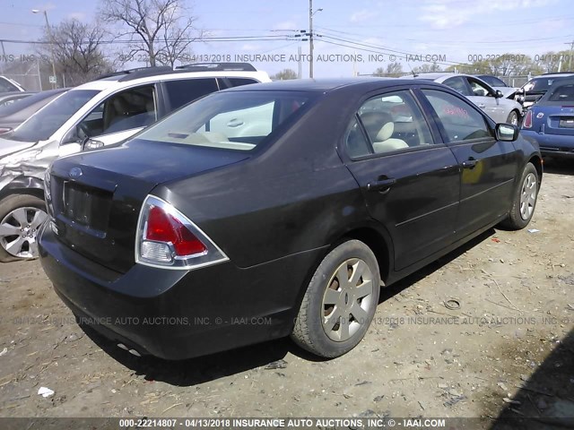 3FAFP06Z96R189614 - 2006 FORD FUSION S GRAY photo 4