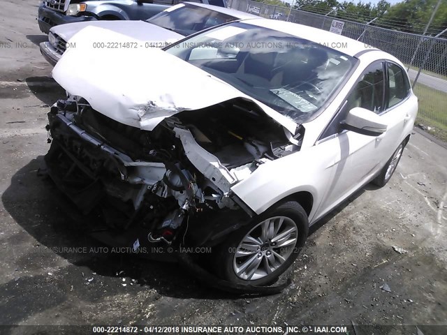 1FAHP3H22CL444852 - 2012 FORD FOCUS SEL WHITE photo 2