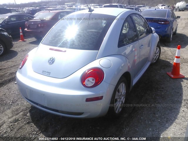 3VWPW3AG2AM022135 - 2010 VOLKSWAGEN NEW BEETLE 浅蓝色 照片 4
