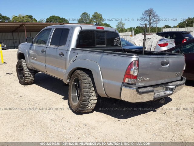 5TFJU4GN8FX083565 - 2015 TOYOTA TACOMA DOUBLE CAB PRERUNNER SILVER photo 3