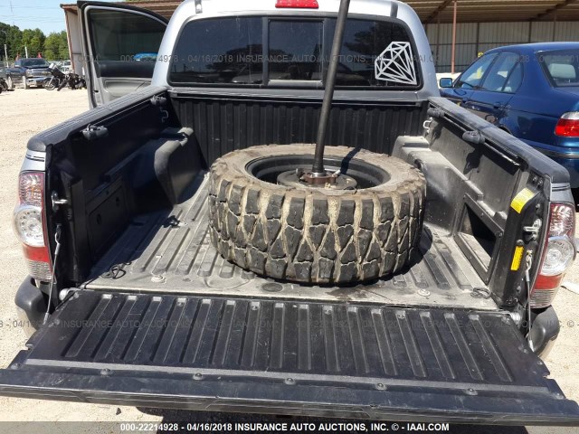 5TFJU4GN8FX083565 - 2015 TOYOTA TACOMA DOUBLE CAB PRERUNNER SILVER photo 8