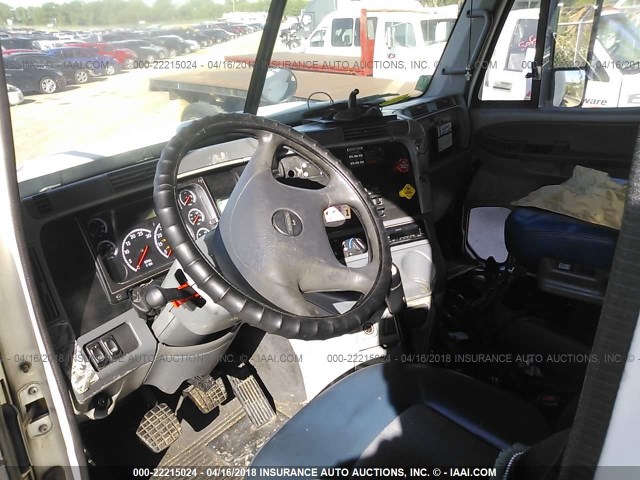 1FUJA6CK77LX10435 - 2007 FREIGHTLINER CONVENTIONAL COLUMBIA თეთრი ფოტო 5