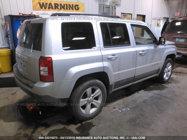 1C4NJRBB8CD571576 - 2012 JEEP PATRIOT SPORT SILVER photo 4