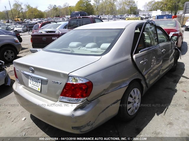 4T1BE32K45U595599 - 2005 TOYOTA CAMRY LE/XLE/SE ოქროსფერი ფოტო 4