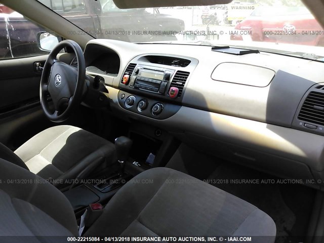 4T1BE32K45U595599 - 2005 TOYOTA CAMRY LE/XLE/SE ოქროსფერი ფოტო 5