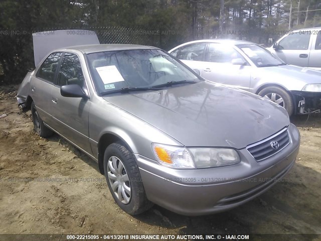 JT2BG22K5Y0447555 - 2000 TOYOTA CAMRY CE/LE/XLE ბეჟი ფოტო 1
