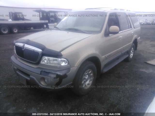 5LMPU28L0WLJ18563 - 1998 LINCOLN NAVIGATOR თაფლისფერი ფოტო 2