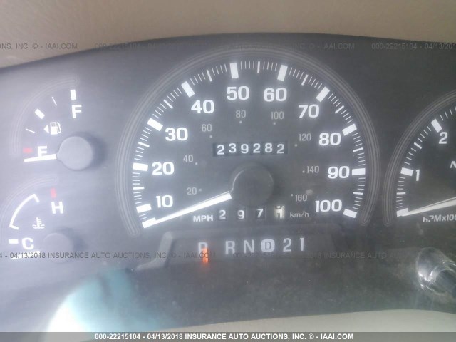 5LMPU28L0WLJ18563 - 1998 LINCOLN NAVIGATOR თაფლისფერი ფოტო 7