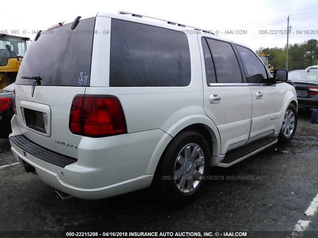 5LMFU28R94LJ40316 - 2004 LINCOLN NAVIGATOR CREAM photo 4