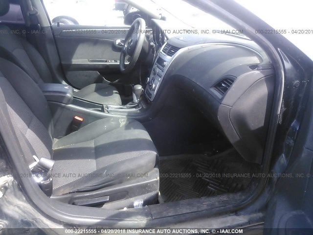 1G1ZC5E16BF198329 - 2011 CHEVROLET MALIBU 1LT 黑色 照片 5