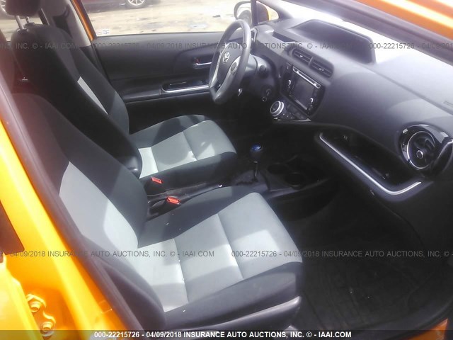 JTDKDTB3XF1089228 - 2015 TOYOTA PRIUS C ORANGE photo 5