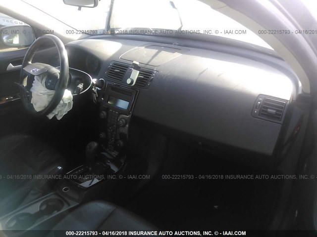 YV1MS390X72276632 - 2007 VOLVO S40 GRAY photo 5