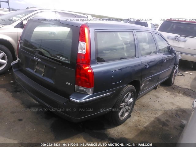 YV1SW592152514275 - 2005 VOLVO V70 FWD BLUE photo 4