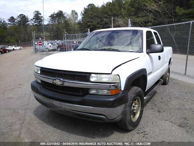 1GCHC29U92E144308 - 2002 CHEVROLET SILVERADO C2500 HEAVY DUTY WHITE photo 6