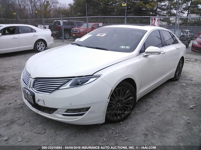 3LN6L2LU1DR825431 - 2013 LINCOLN MKZ HYBRID WHITE photo 2