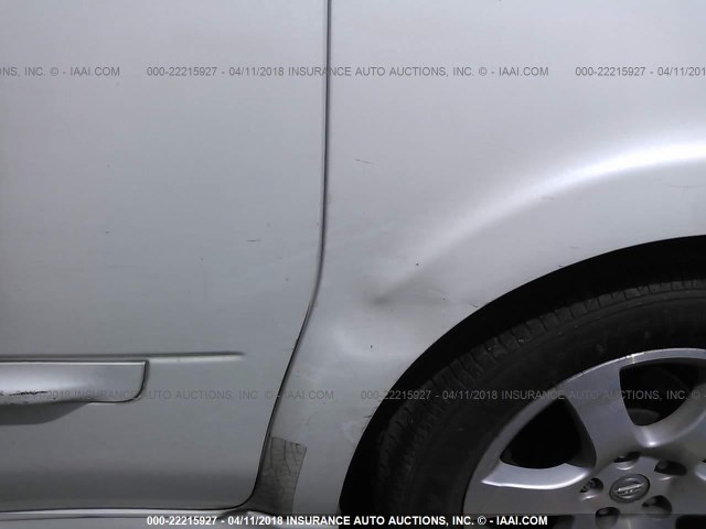 5N1BV28U27N130271 - 2007 NISSAN QUEST S/SE/SL WHITE photo 6