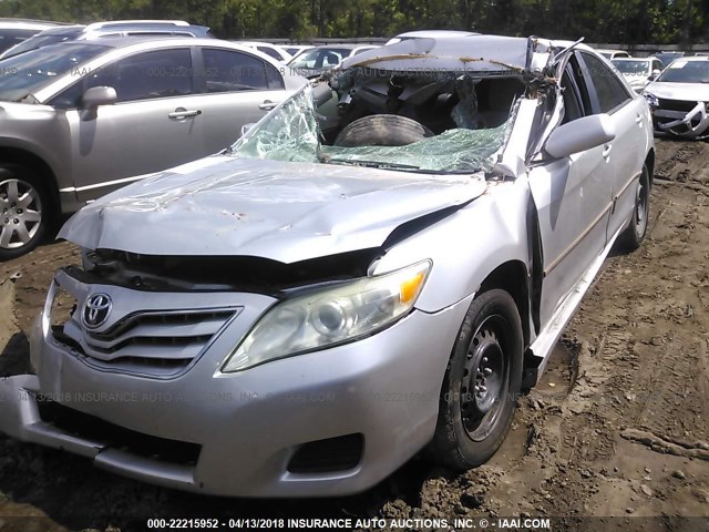 4T4BF3EK2AR074647 - 2010 TOYOTA CAMRY SE/LE/XLE 银色 照片 2