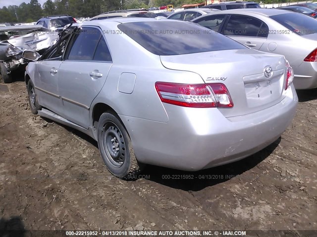 4T4BF3EK2AR074647 - 2010 TOYOTA CAMRY SE/LE/XLE 银色 照片 3