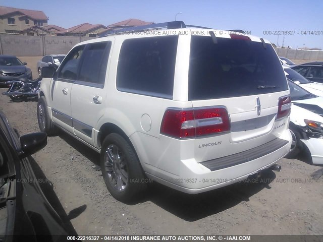 5LMFU27578LJ18030 - 2008 LINCOLN NAVIGATOR 白色 照片 3
