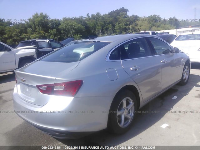 1G1ZB5ST9HF201175 - 2017 CHEVROLET MALIBU LS 银色 照片 4
