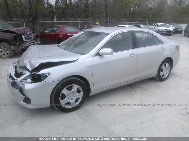 4T4BF3EK7AR022169 - 2010 TOYOTA CAMRY SE/LE/XLE 银色 照片 2