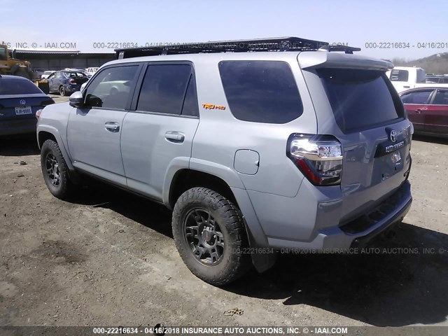 JTEBU5JR9H5435360 - 2017 TOYOTA 4RUNNER SR5 PREM/LTDL/TRAIL/TRD GRAY photo 3