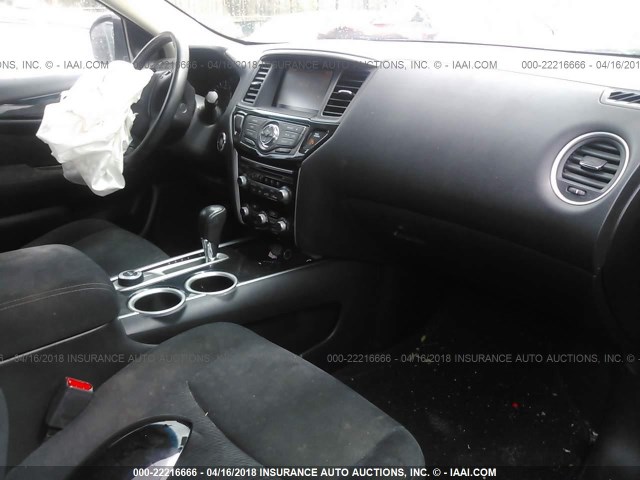 5N1AR2MM0EC658096 - 2014 NISSAN PATHFINDER S/SV/SL/PLATINUM 黑色 照片 5