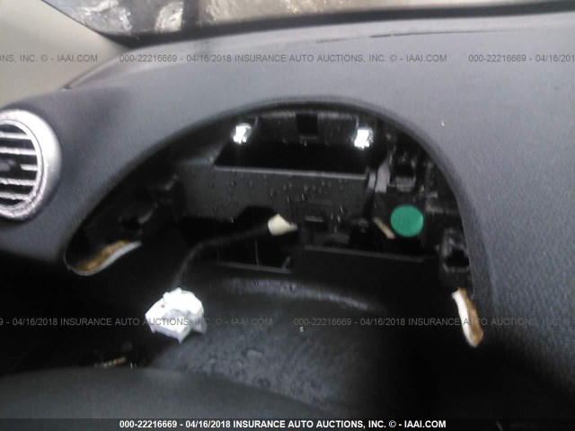 WMEEJ3BA7FK803042 - 2015 SMART FORTWO PURE/PASSION WHITE photo 7