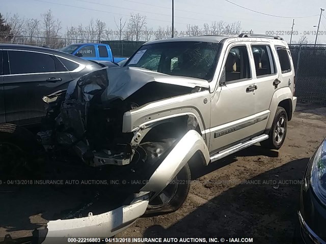 1J8GN28K78W221064 - 2008 JEEP LIBERTY SPORT SILVER photo 2