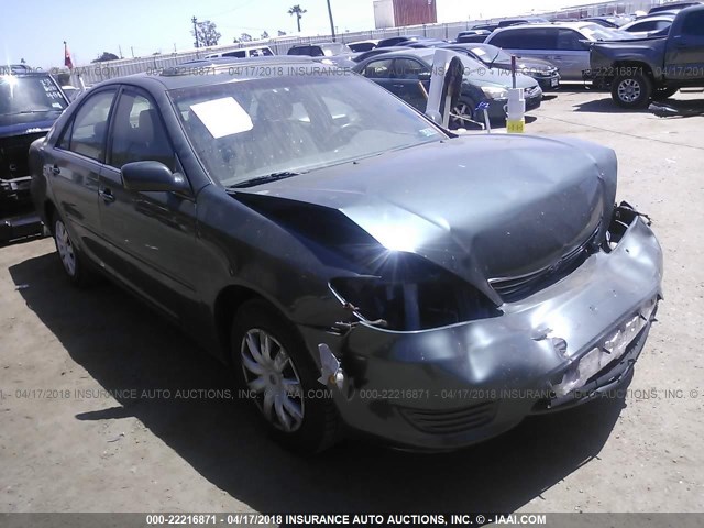 4T1BE30K35U043658 - 2005 TOYOTA CAMRY LE/XLE/SE მწვანე ფოტო 1