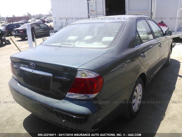 4T1BE30K35U043658 - 2005 TOYOTA CAMRY LE/XLE/SE GREEN photo 4
