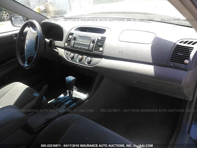 4T1BE30K35U043658 - 2005 TOYOTA CAMRY LE/XLE/SE მწვანე ფოტო 5