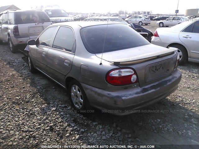 KNAFB121015054898 - 2001 KIA SEPHIA LS GOLD photo 3