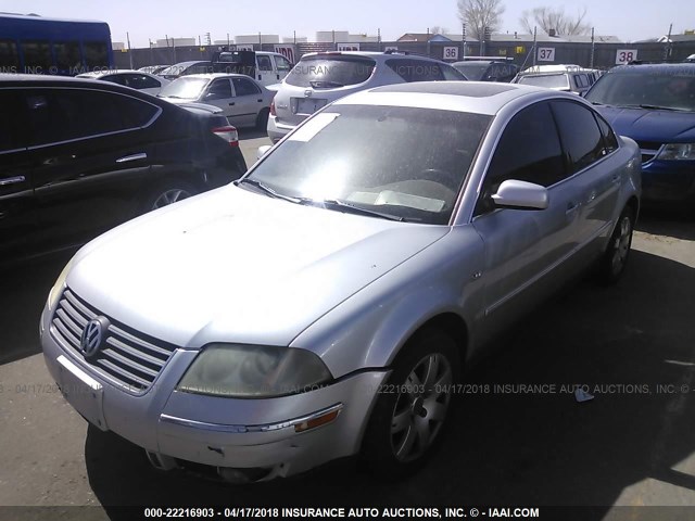 WVWTH63B01P204473 - 2001 VOLKSWAGEN PASSAT GLX 4MOTION SILVER photo 2