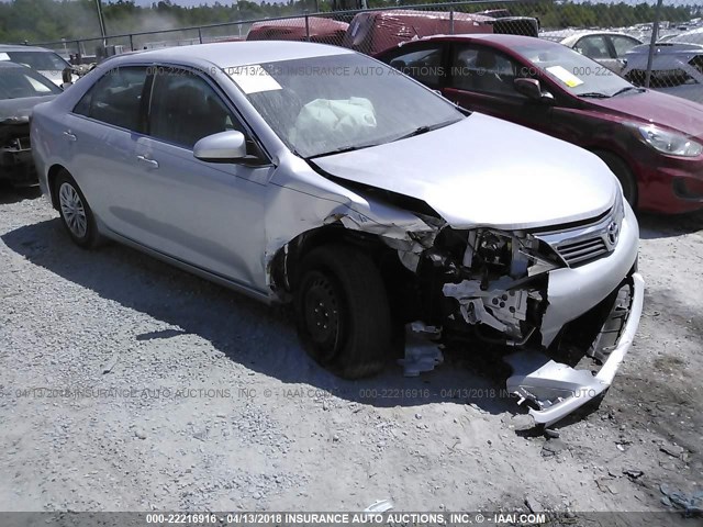 4T1BF1FK0EU777523 - 2014 TOYOTA CAMRY L/SE/LE/XLE SILVER photo 1