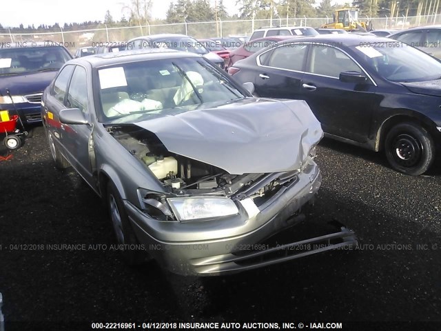 JT2BF22K8V0023558 - 1997 TOYOTA CAMRY LE/XLE BEIGE photo 1