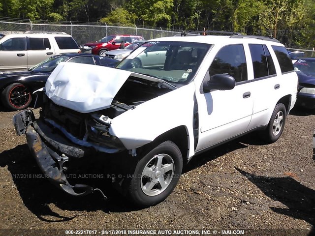 1GNDT13S662144863 - 2006 CHEVROLET TRAILBLAZER LS/LT WHITE photo 2