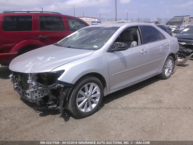 4T1BF1FK3DU681061 - 2013 TOYOTA CAMRY L/SE/LE/XLE SILVER photo 2