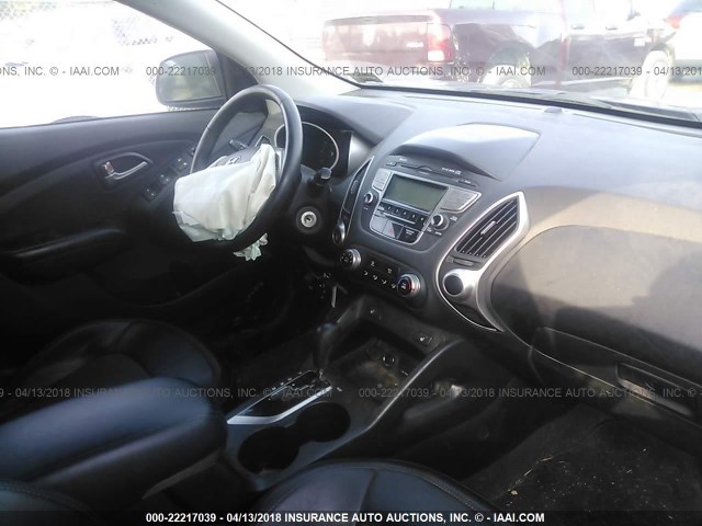 KM8JUCAC4DU620461 - 2013 HYUNDAI TUCSON GLS/LIMITED 紫色 照片 5